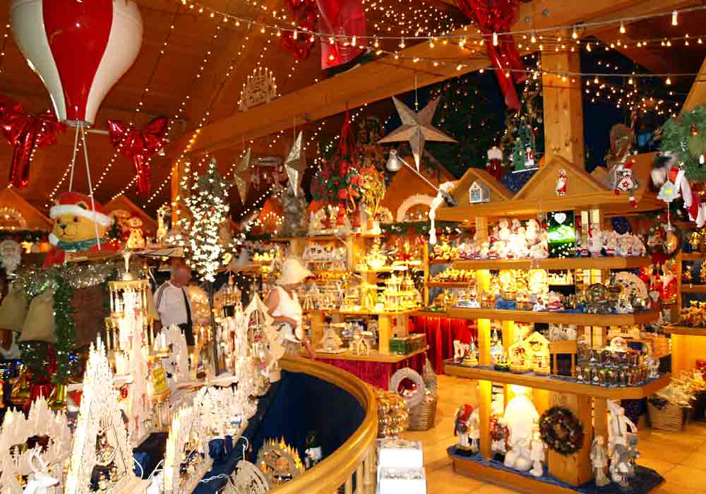  Christmas Decorations Store